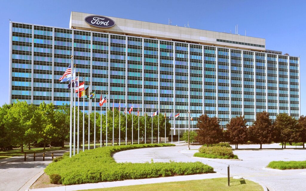 Sede de la Ford en Míchigan, EEUU
