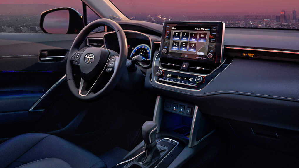 Conoce el interior del Toyota Corolla Cross 2022