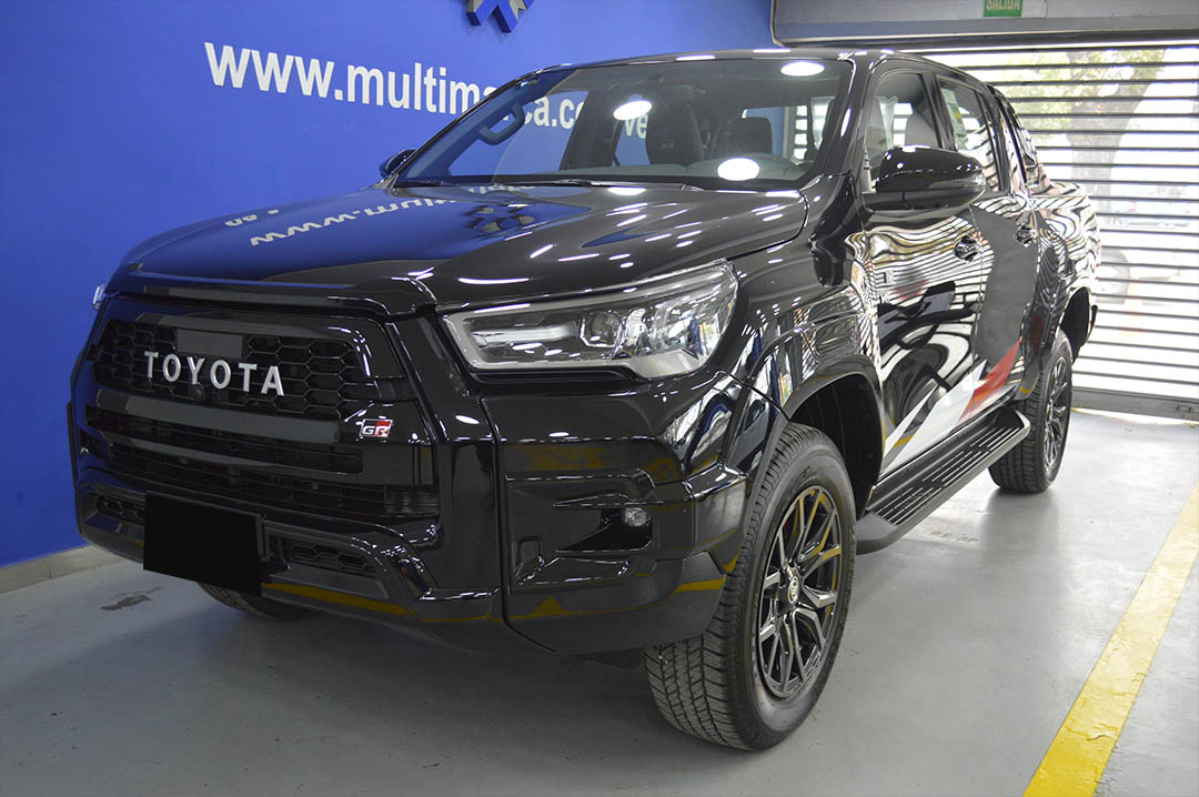 TOYOTA – HILUX -30KM