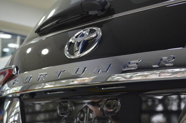 Fortuner - 51KM - Imagen 13