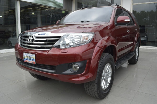 Fortuner - 77745KM