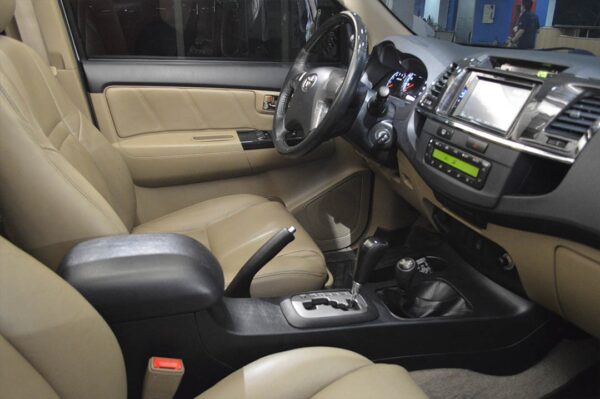 Fortuner - 38727KM - Imagen 5