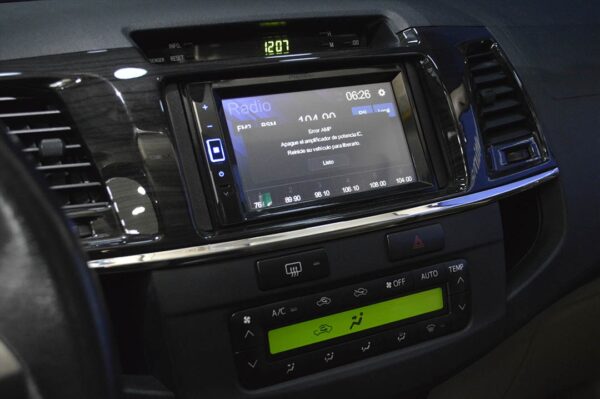 Fortuner - 38727KM - Imagen 9