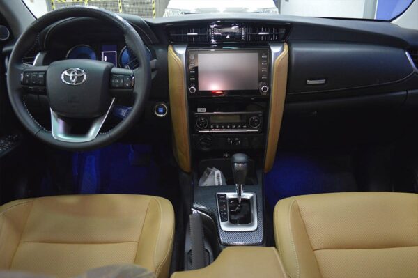 Fortuner - 154KM - Imagen 4
