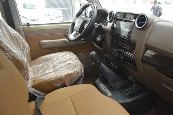Land Cruiser - 25KM - Imagen 5
