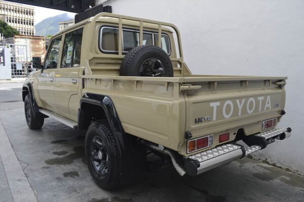 Land Cruiser - 25KM - Imagen 3