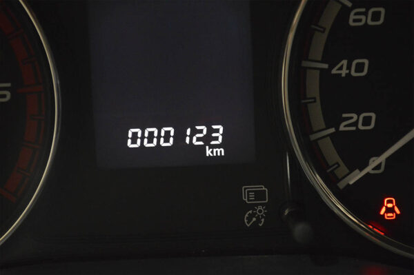 L200 - 123KM - Imagen 6