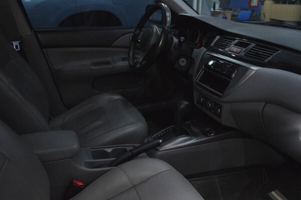 Lancer - 73541KM - Imagen 5