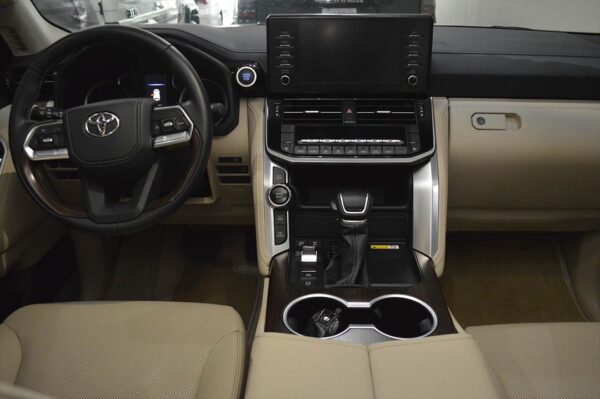 Land Cruiser - 715KM - Imagen 4