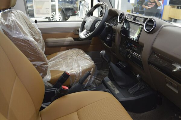 Land Cruiser - 30KM - Imagen 4