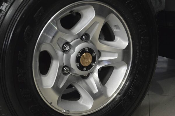 Land Cruiser - 128KM - Imagen 12