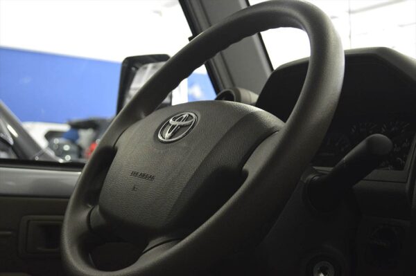 Land Cruiser - 128KM - Imagen 8