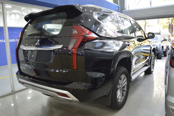 Montero, Pajero - 56KM - Imagen 3