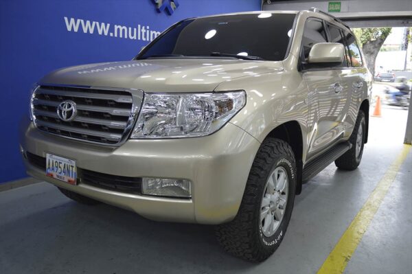 Land Cruiser - 76780KM