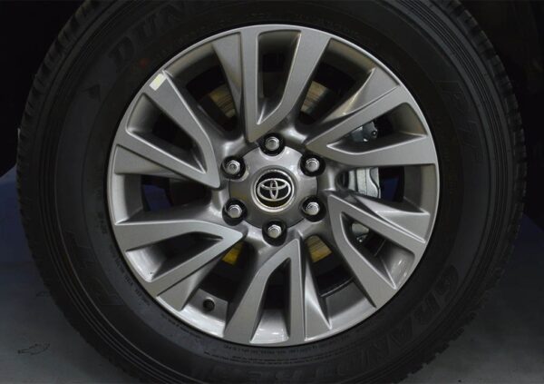 Fortuner - 37KM - Imagen 7