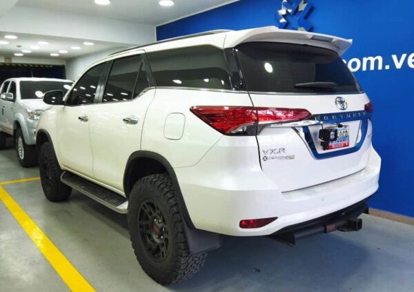 Fortuner - 13744KM - Imagen 3