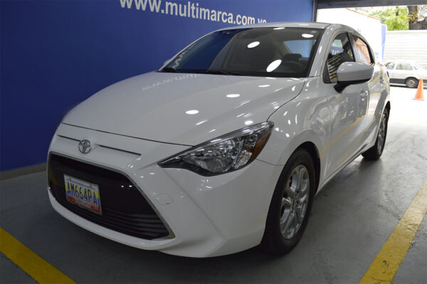 Yaris - 27452MI