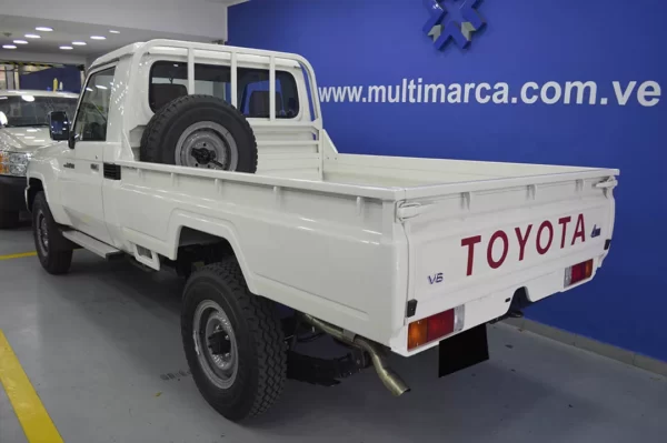 Land Cruiser - 204KM - Imagen 3
