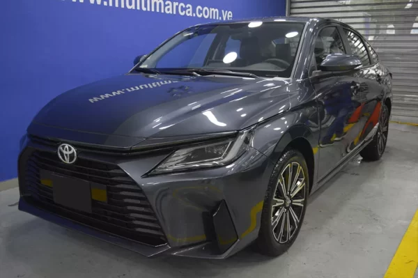 Yaris - 236KM