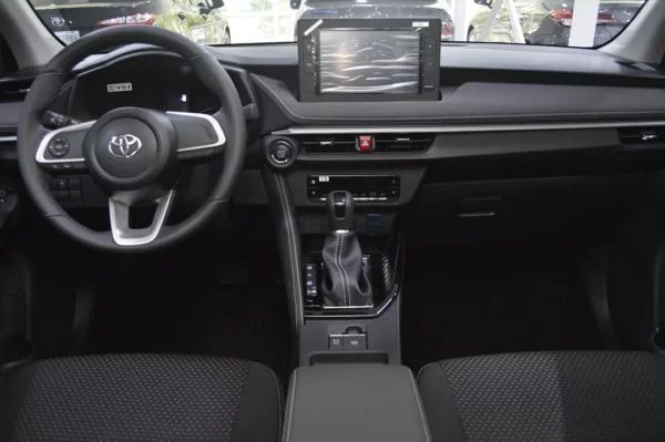Yaris - 79KM - Imagen 4