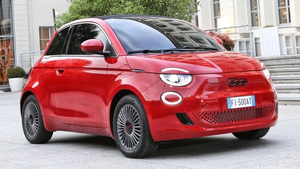 Fiat 500: Original, compacto y eléctrico ¿Quieres saber más?