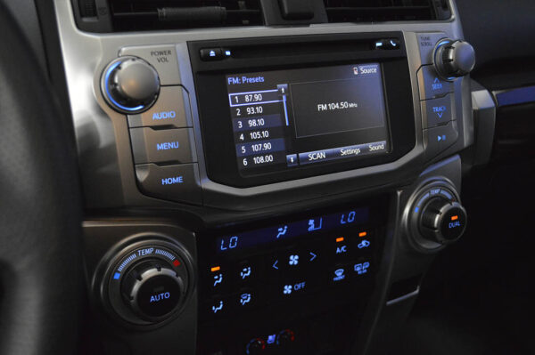 4Runner - 6935KM - Imagen 8