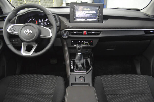 Yaris -72KM - Imagen 4