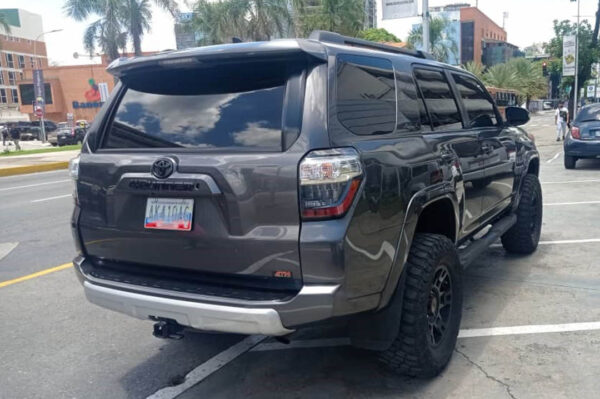 4Runner - 46280MI - Imagen 7