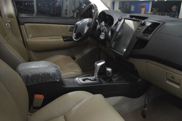 Fortuner - 30159KM - Imagen 5