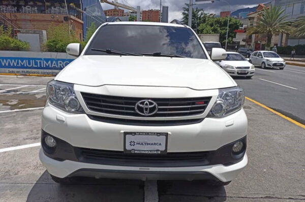 Fortuner - 47373KM - Imagen 2