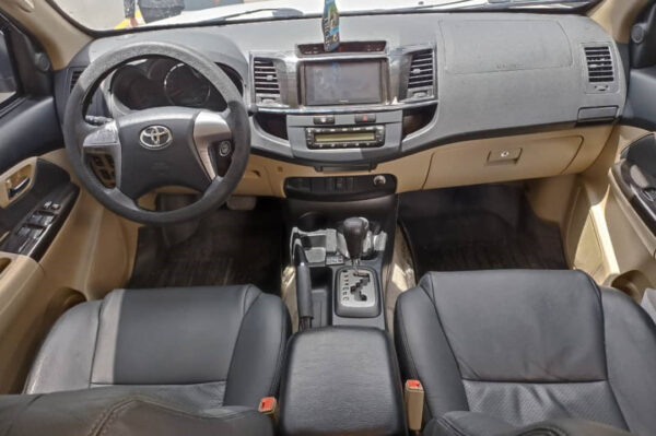 Fortuner - 47373KM - Imagen 4