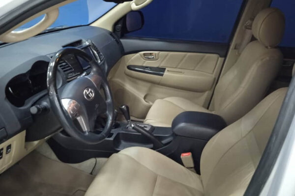 Fortuner - 83695KM - Imagen 5