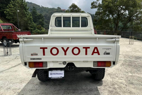 Land Cruiser - 85687KM - Imagen 4