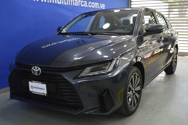 Yaris - 33KM