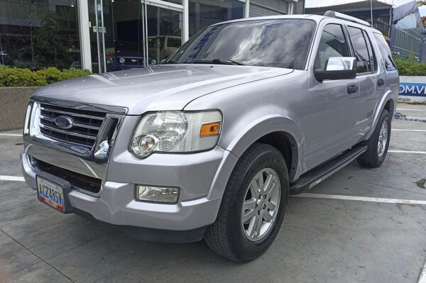 Explorer - 135103KM