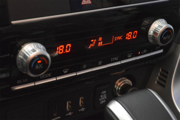 Montero Sport - 44KM - Imagen 8