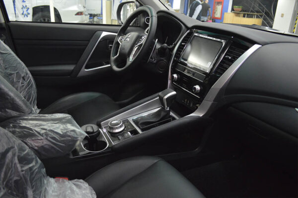 Montero Sport - 44KM - Imagen 5