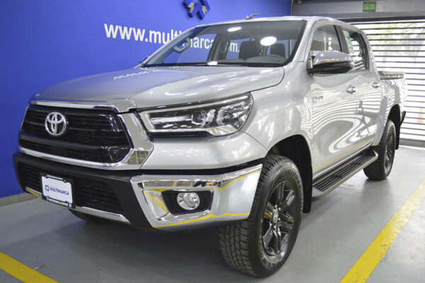 Hilux - 99KM