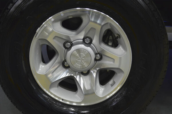 Land Cruiser - 72KM - Imagen 7