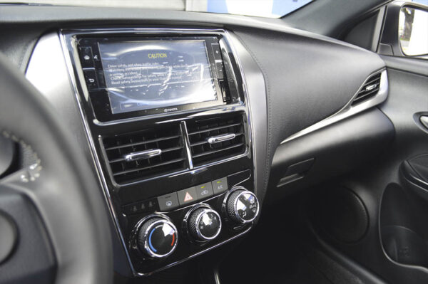 Yaris - 29KM - Imagen 8