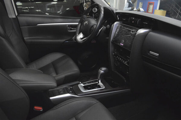 Fortuner - 24494KM - Imagen 5