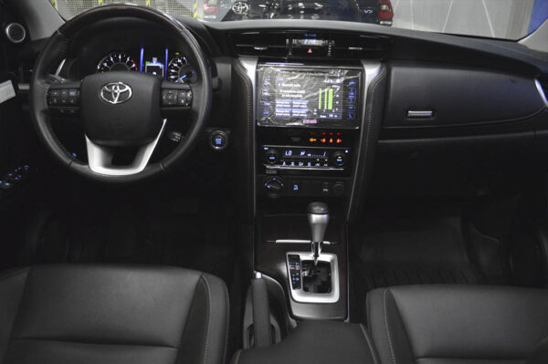 Fortuner - 24494KM - Imagen 4