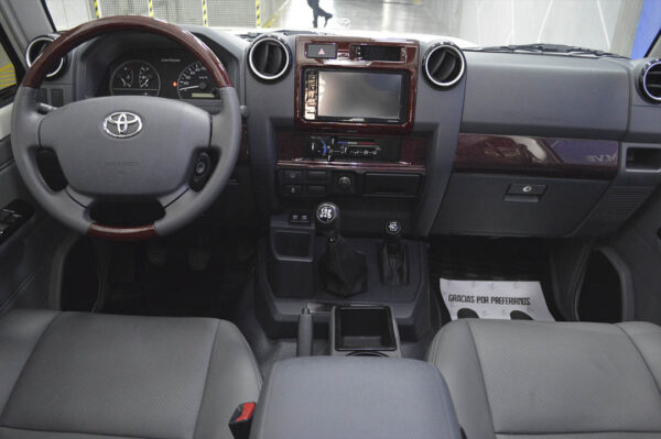 Land Cruiser - 4062KM - Imagen 4