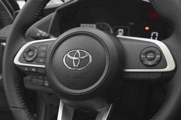 Yaris - 45KM - Imagen 12