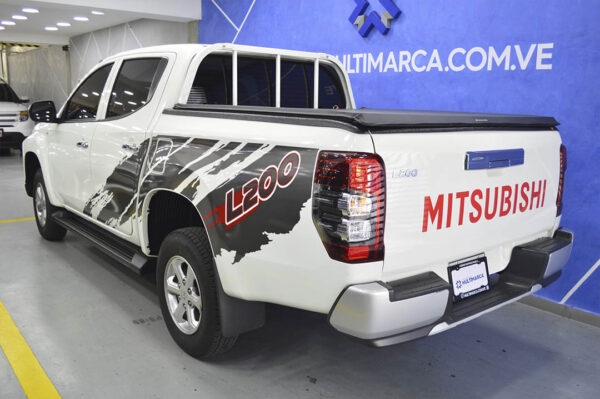 L200- 7051KM - Imagen 3