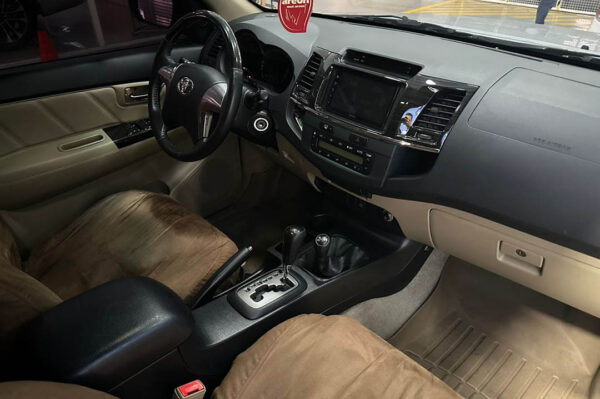 Fortuner - 103250KM - Imagen 5