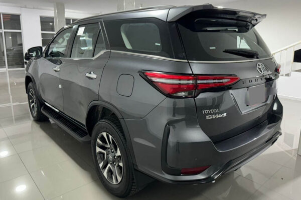 Fortuner - 20KM - Imagen 3