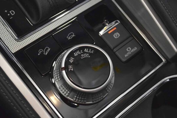 Montero, Pajero -23015KM - Imagen 10