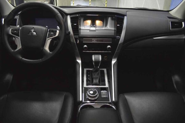 Montero, Pajero -23015KM - Imagen 4