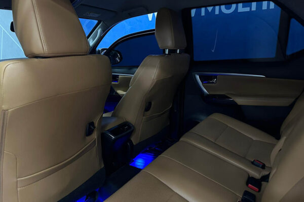 Fortuner - 5997KM - Imagen 13